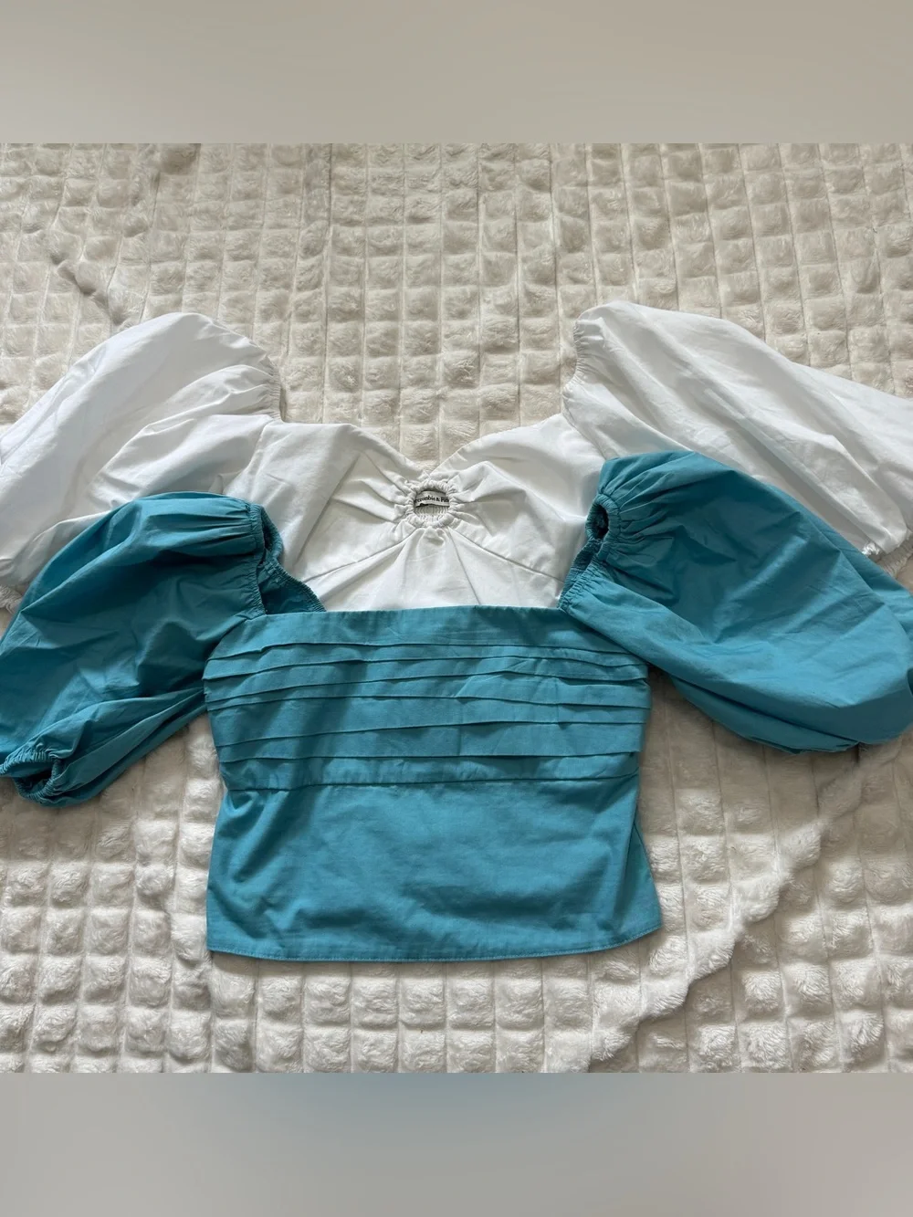 Abercrombie & Fitch Small LOT of‎ Two Cropped Puff Sleeve Peasant Tops